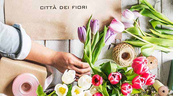 Il significato dei fiori, rose, margherite, il linguaggio dei fiori per compleanno, amore o amicizia. 